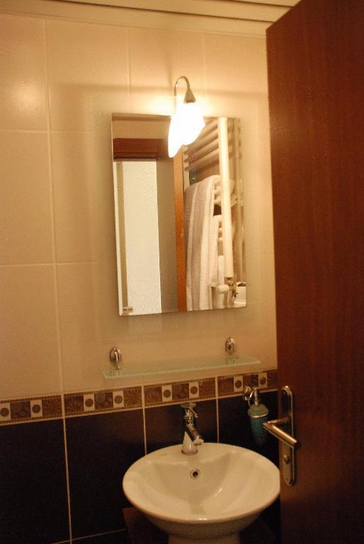 Reis Hotel Sinop Pokoj fotografie